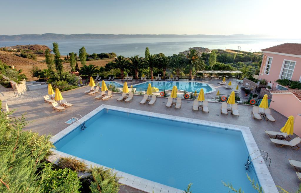 Sunrise Resort Hotel Mithimna Exterior foto